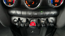 MINI Hatchback 1.5 Cooper Classic 5dr Auto Petrol Hatchback